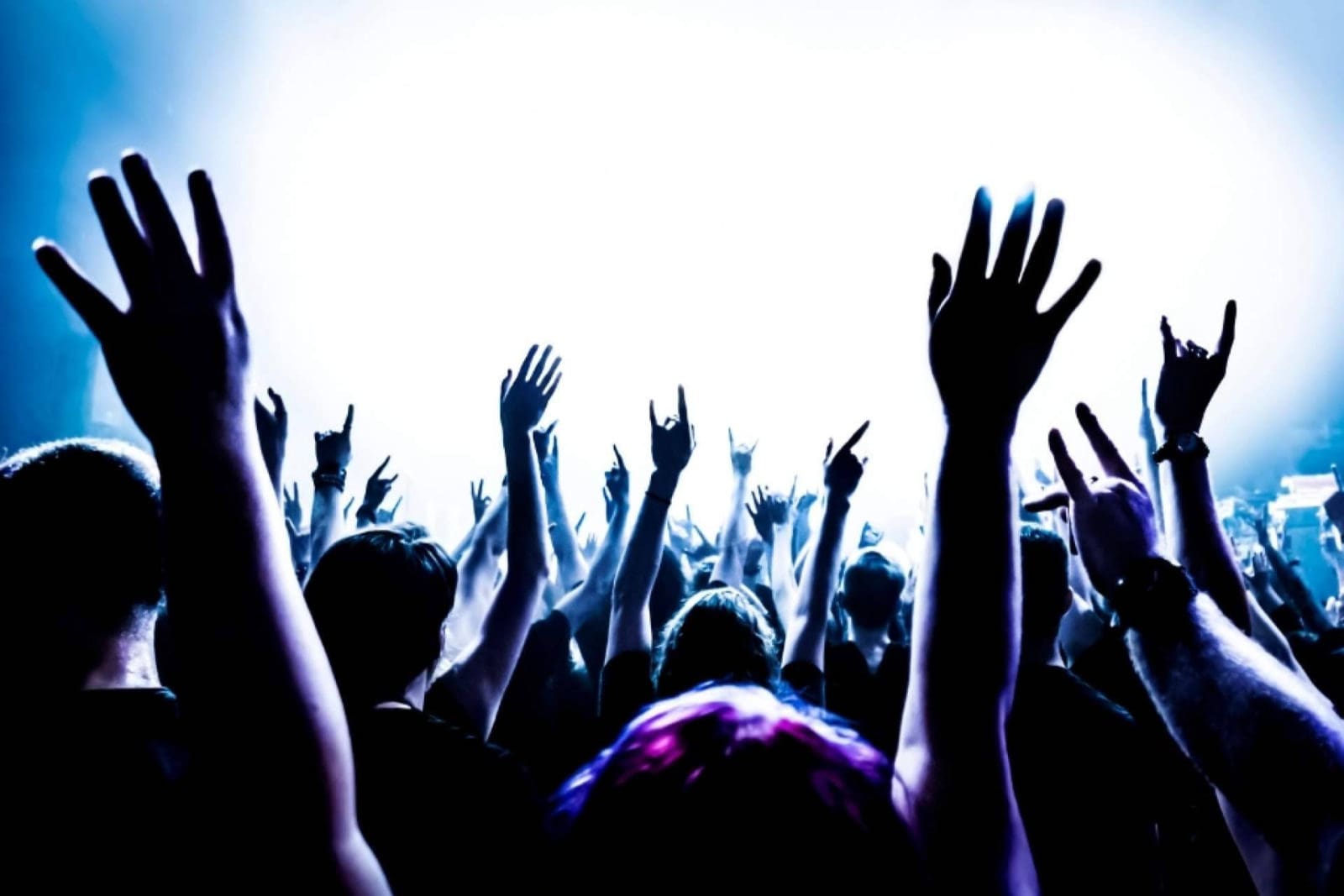 Feria, conciertos y ocio en Sevilla; el oído no ‘se reinicia’ en una noche… y los audífonos pueden marcar la diferencia al volver a entender en ruido
