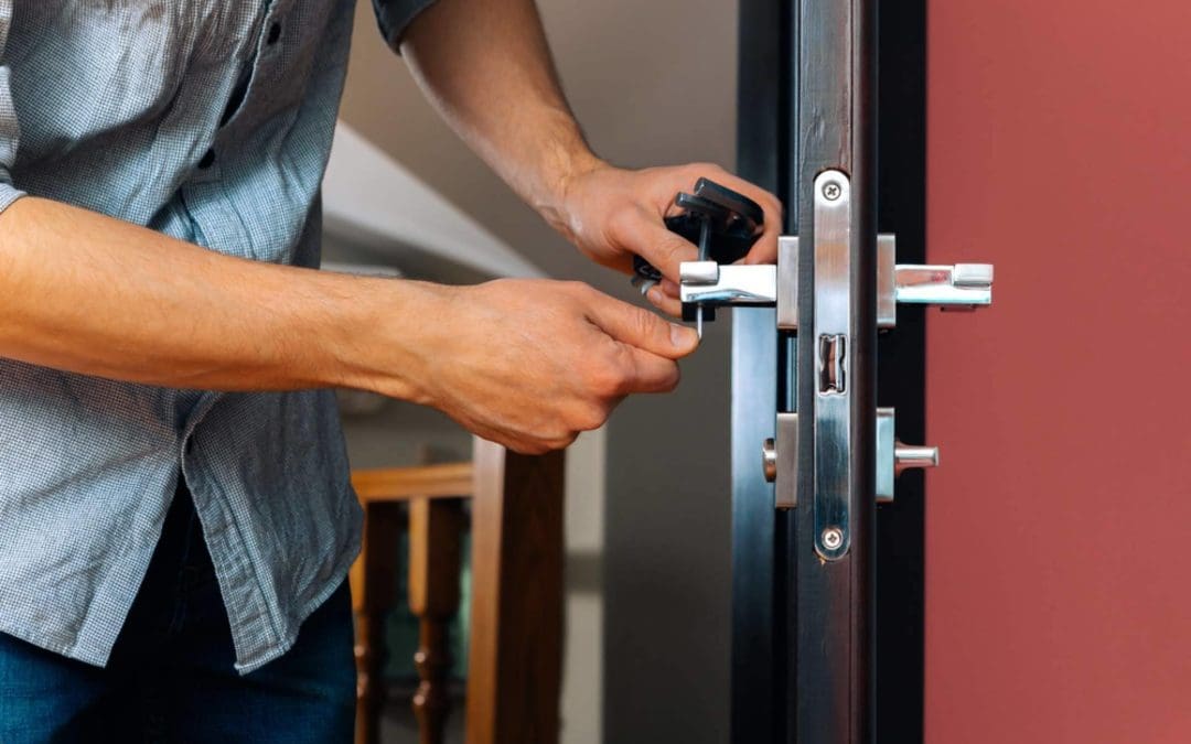 Cerrajeros en Madrid y Alicante con atención inmediata y garantía, de la mano de Soluciones González