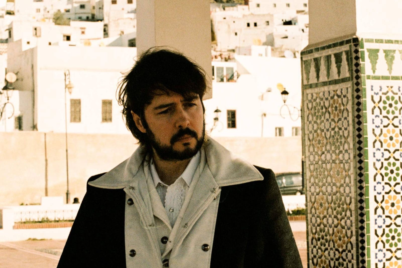 José Bonaparte, músico del grupo granadino Napoleón Solo, presenta ‘Queremos Hablar’