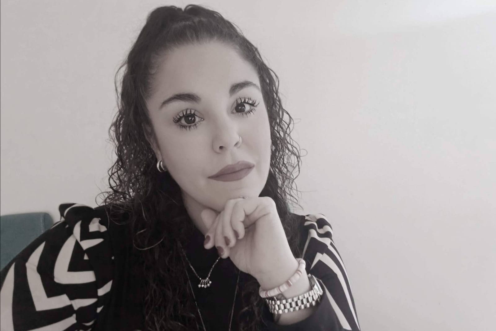 La memoria como refugio; Nerea Paixà debuta con Al final del camino, un homenaje a la vida heredada.