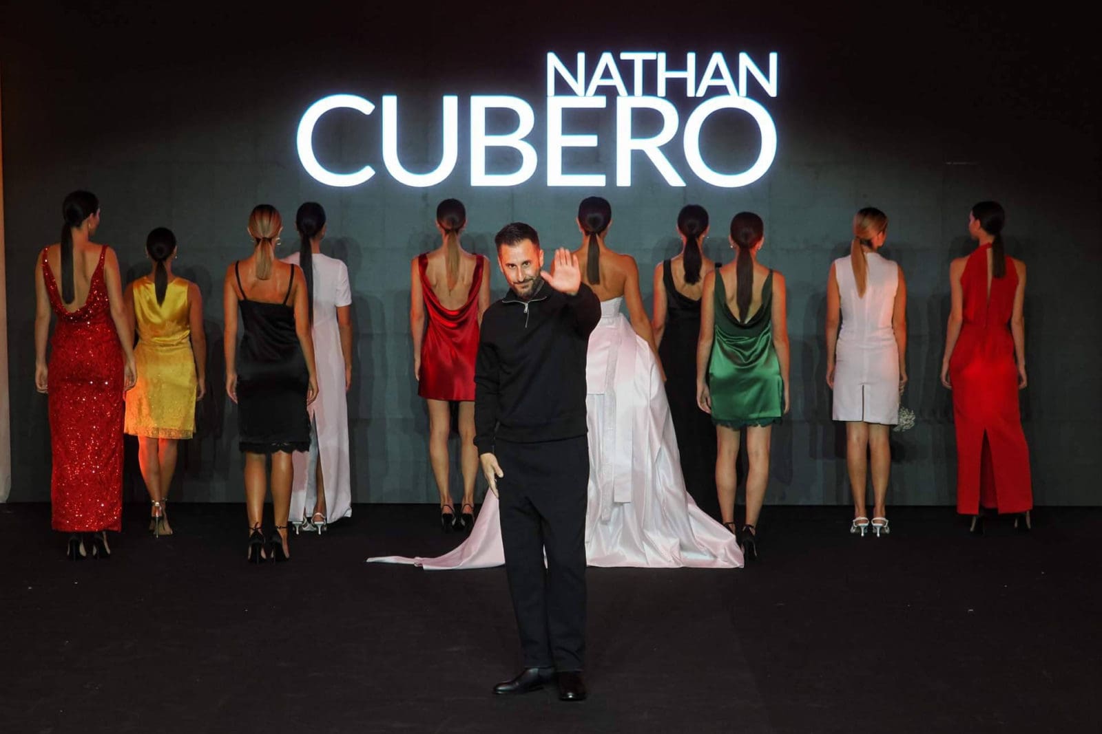 Nathan Cubero consolida su posicionamiento en el Bridal de lujo contemporáneo en Atelier Couture