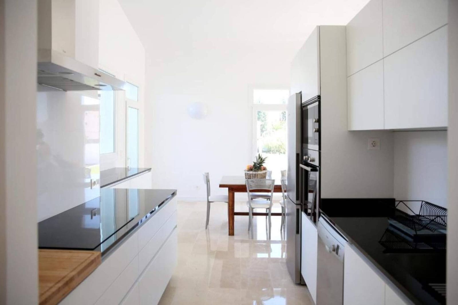 Vivienda vacacional con piscina en O Grove en las Rías Baixas, confort y mar en Viña de Millán