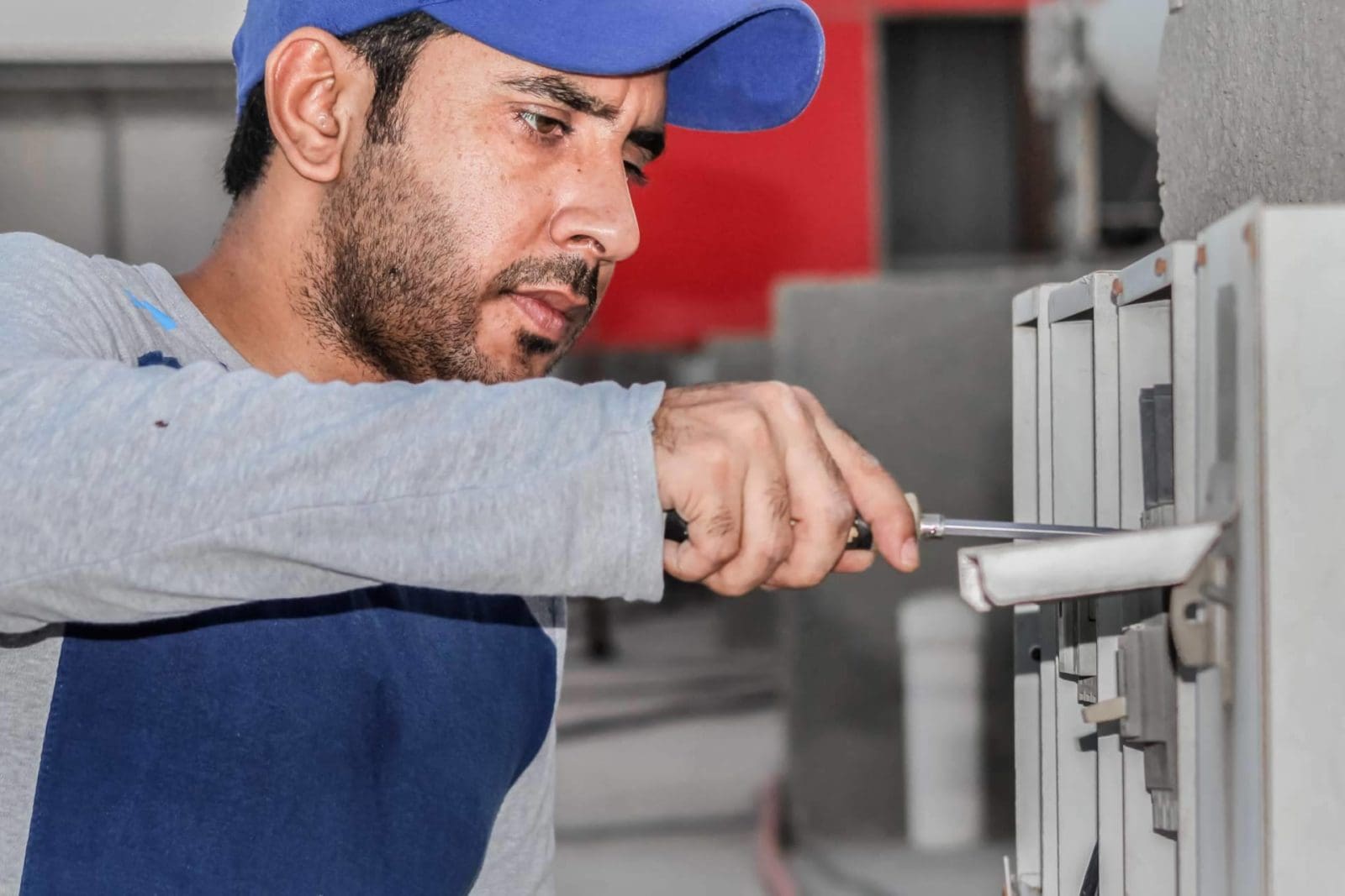 Cadenza Electric incorpora material eléctrico Eaton y prepara stock con disponibilidad inmediata
