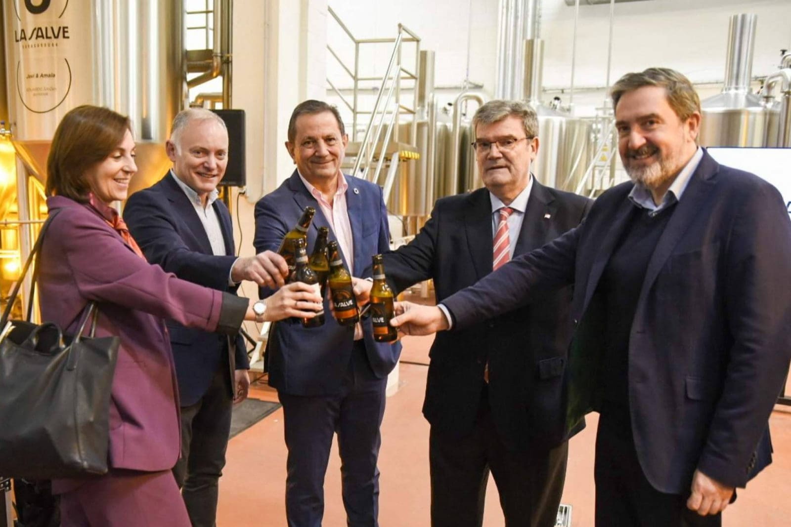 La Salve Bilbao celebra el 11 aniversario de su vuelta al mercado en su fábrica de Bolueta
