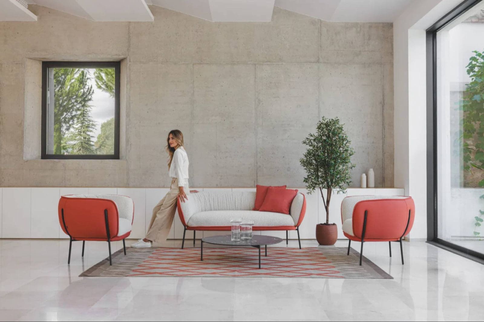 Soft seating oficina; la clave para transformar espacios de trabajo en entornos más colaborativos y eficientes