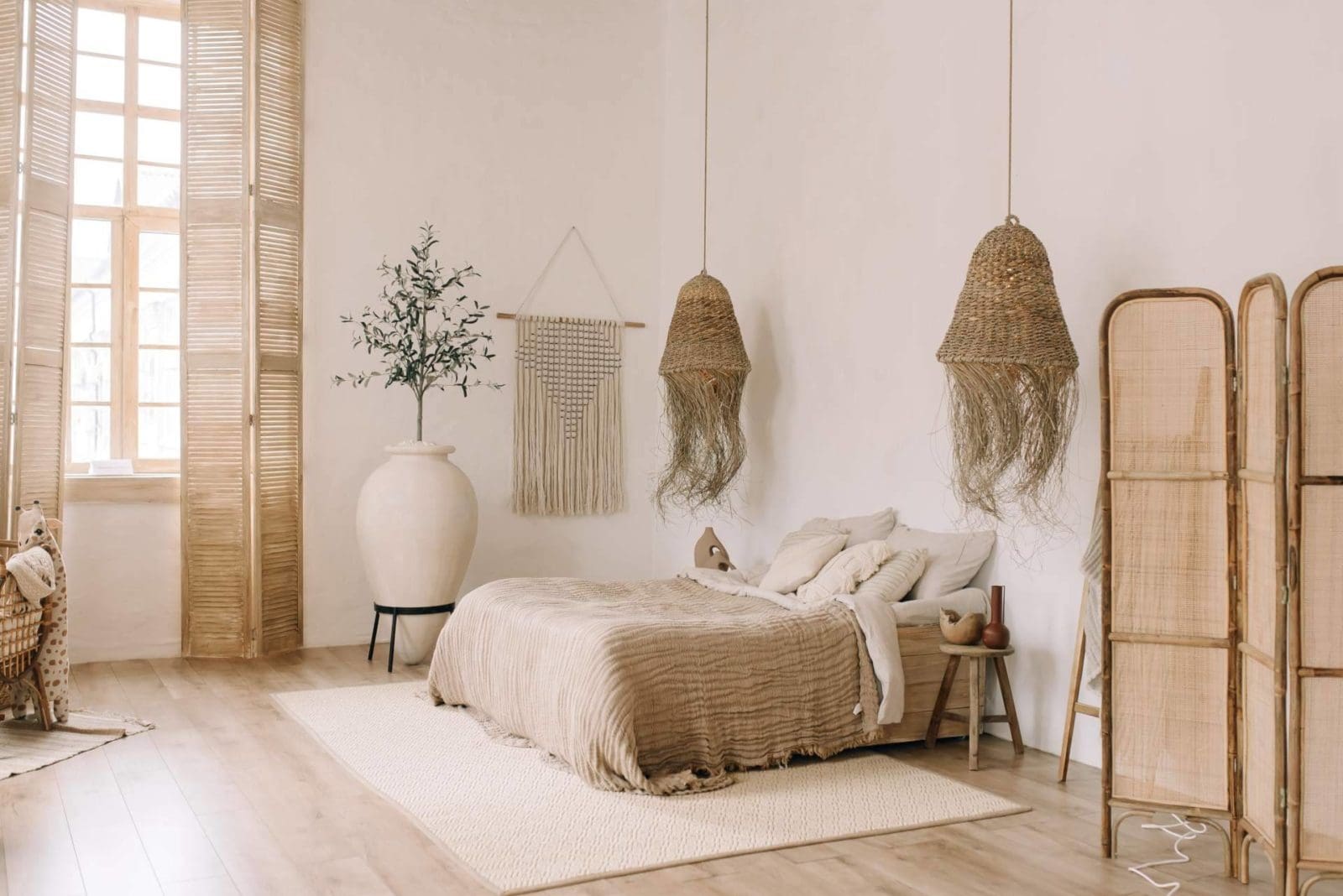 ApliService impulsa la renovación del hogar con instaladores de parquet y puertas
