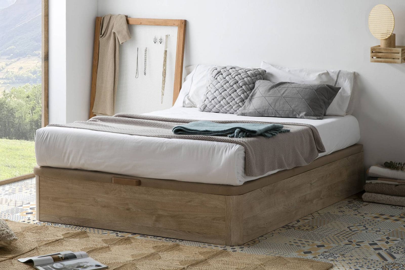 Top Mueble consolida su catálogo de bases tapizadas y canapés abatibles con colecciones destacadas