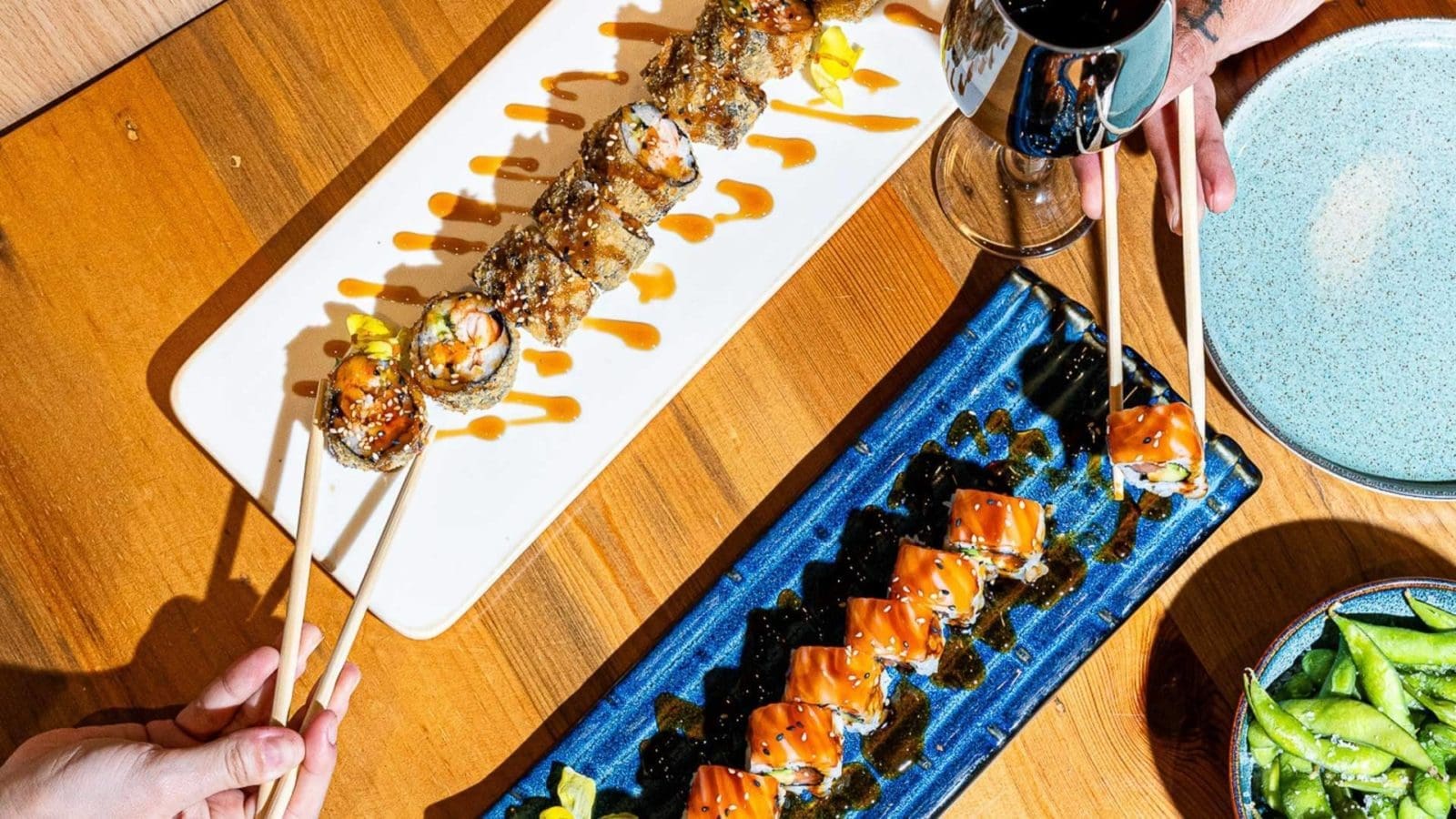 La Uramakeria afianza su crecimiento con sushi urbano, delivery y una carta de casi 100 referencias