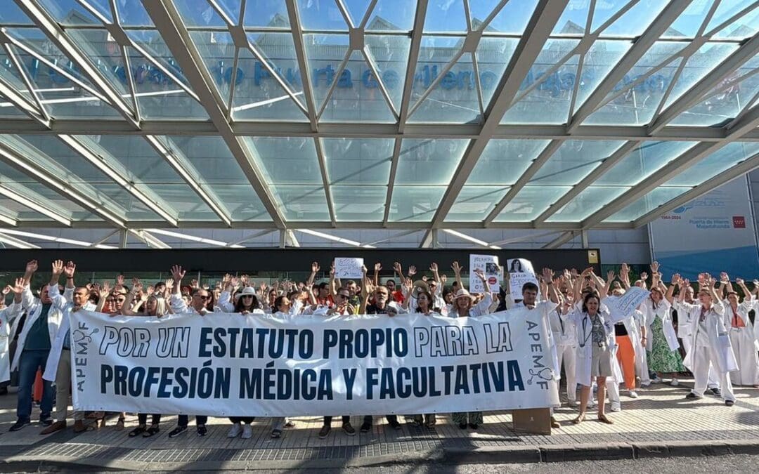 150 médicos y sanitarios del Hospital Puerta de Hierro Majadahonda en huelga contra la ministra (Más Madrid-PSOE) y la consejera (PP)