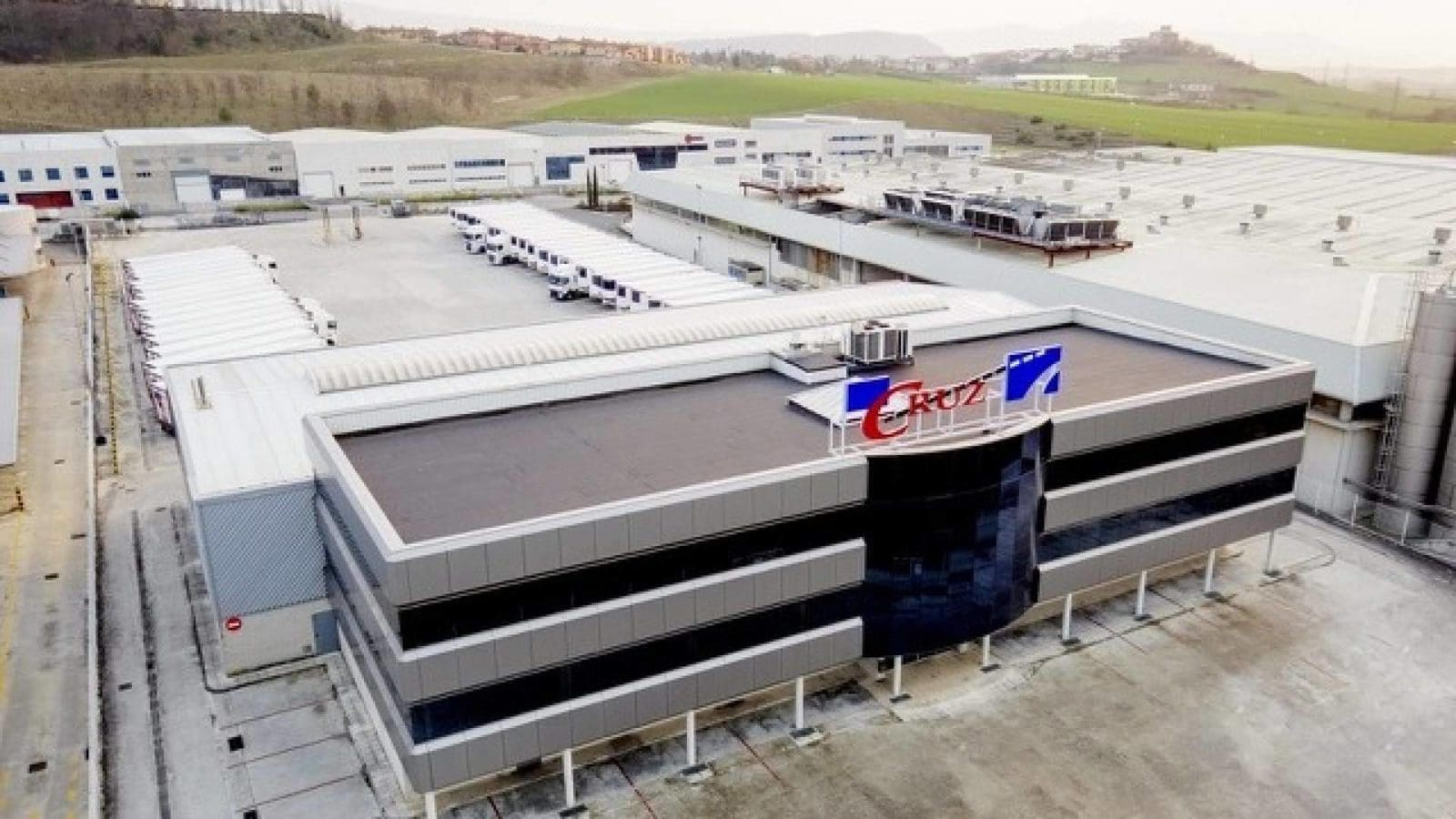 Everwood Capital adquiere Grupo Transmolbo y la integra con Transportes Cruz para crear un grupo líder