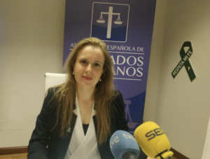 «Abogados Cristianos» piden a Isabel Ayuso (PP) que «salve» el monolito rumano del Cementerio de Majadahonda declarándolo Bien de Interés Cultural o Patrimonial «Abogados Cristianos» piden a Isabel Ayuso (PP) que «salve» el monolito rumano del Cementerio de Majadahonda declarándolo Bien de Interés Cultural o Patrimonial