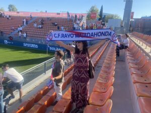 50 fotos de la afición y 7 crónicas: «El Rayo Majadahonda toma aire de Teruel y deja atrás la zona comprometida» 50 fotos de la afición y 7 crónicas: «El Rayo Majadahonda toma aire de Teruel y deja atrás la zona comprometida»