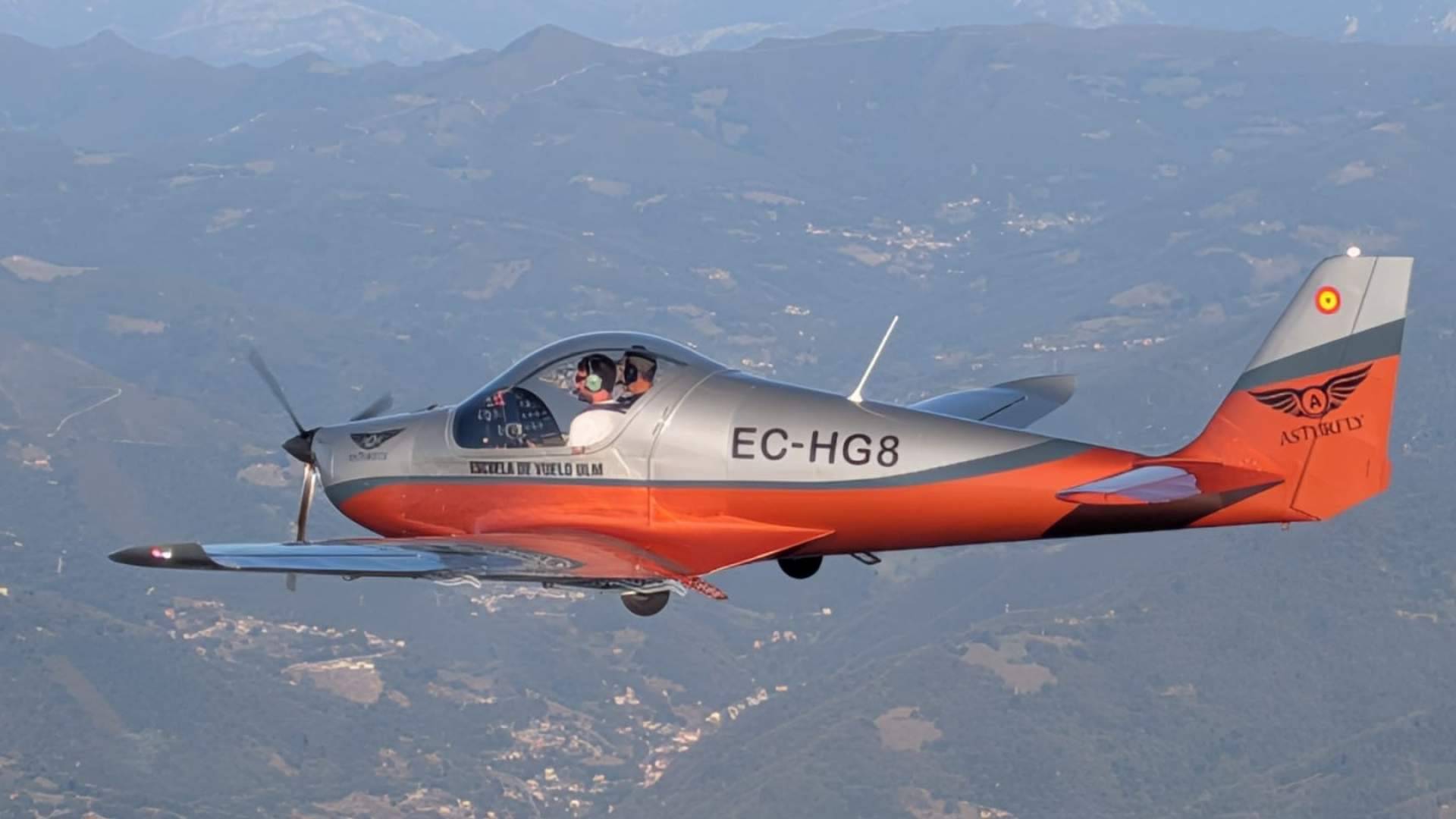 Asturfly abre la vía para volar en avioneta Asturias desde la costa cantábrica hasta la Cordillera Cantábrica