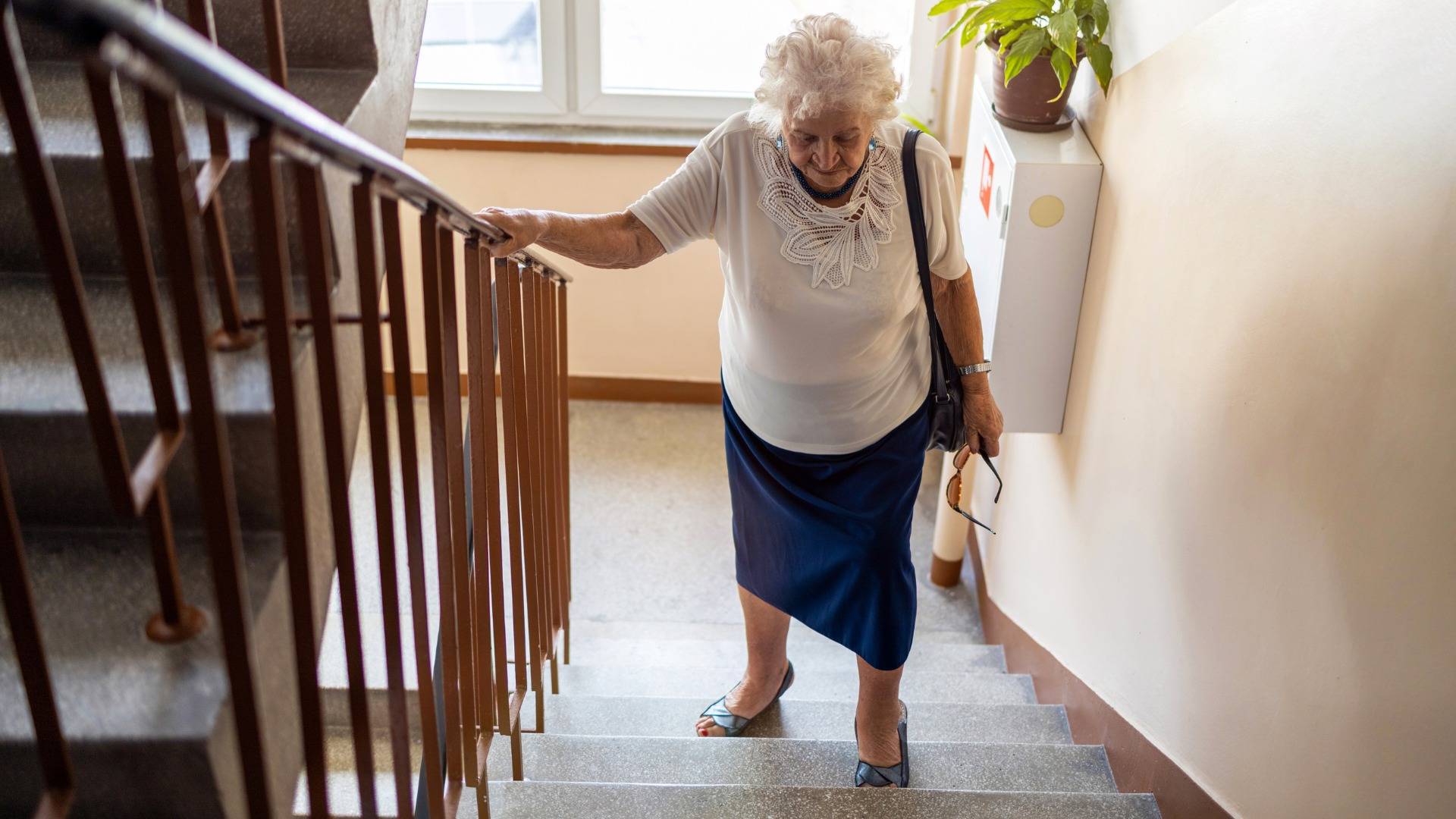 Accesibilidad en comunidades de propietarios, qué cambia en Cataluña para los mayores de 70 años