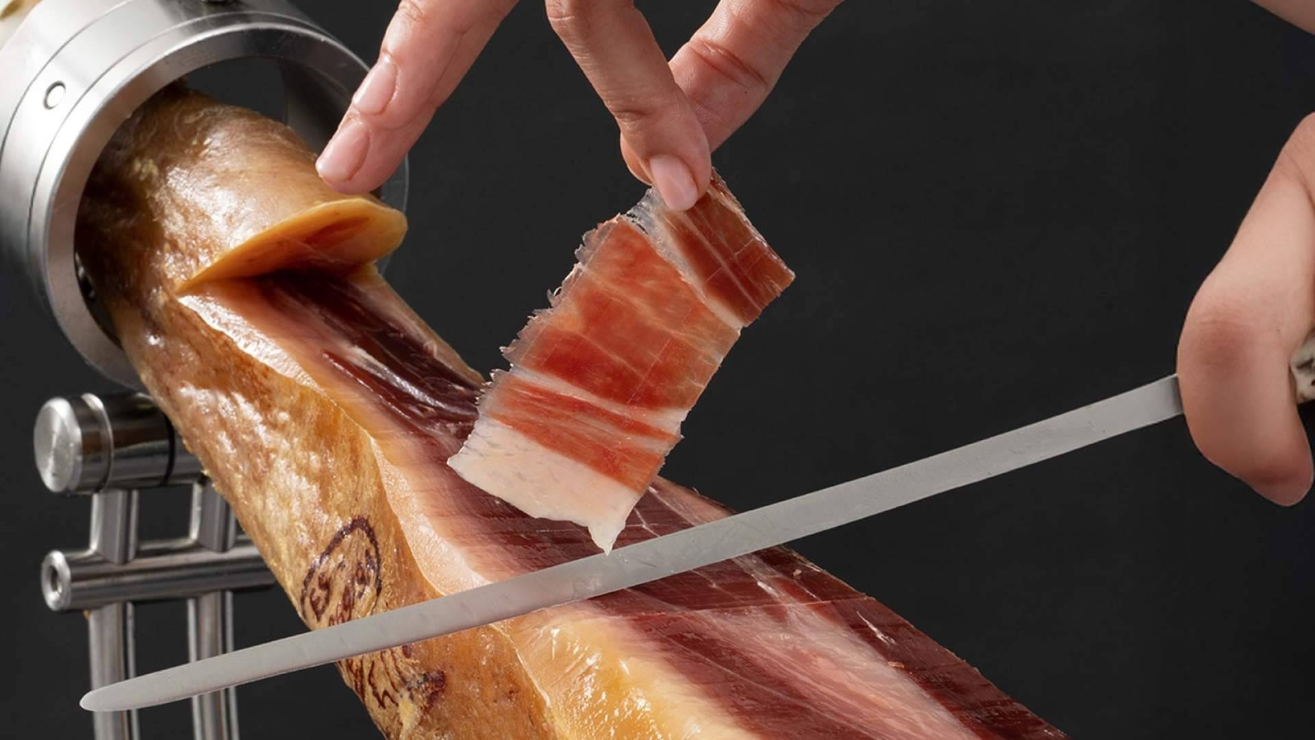De la dehesa a la montanera; el origen del auténtico ibérico de bellota