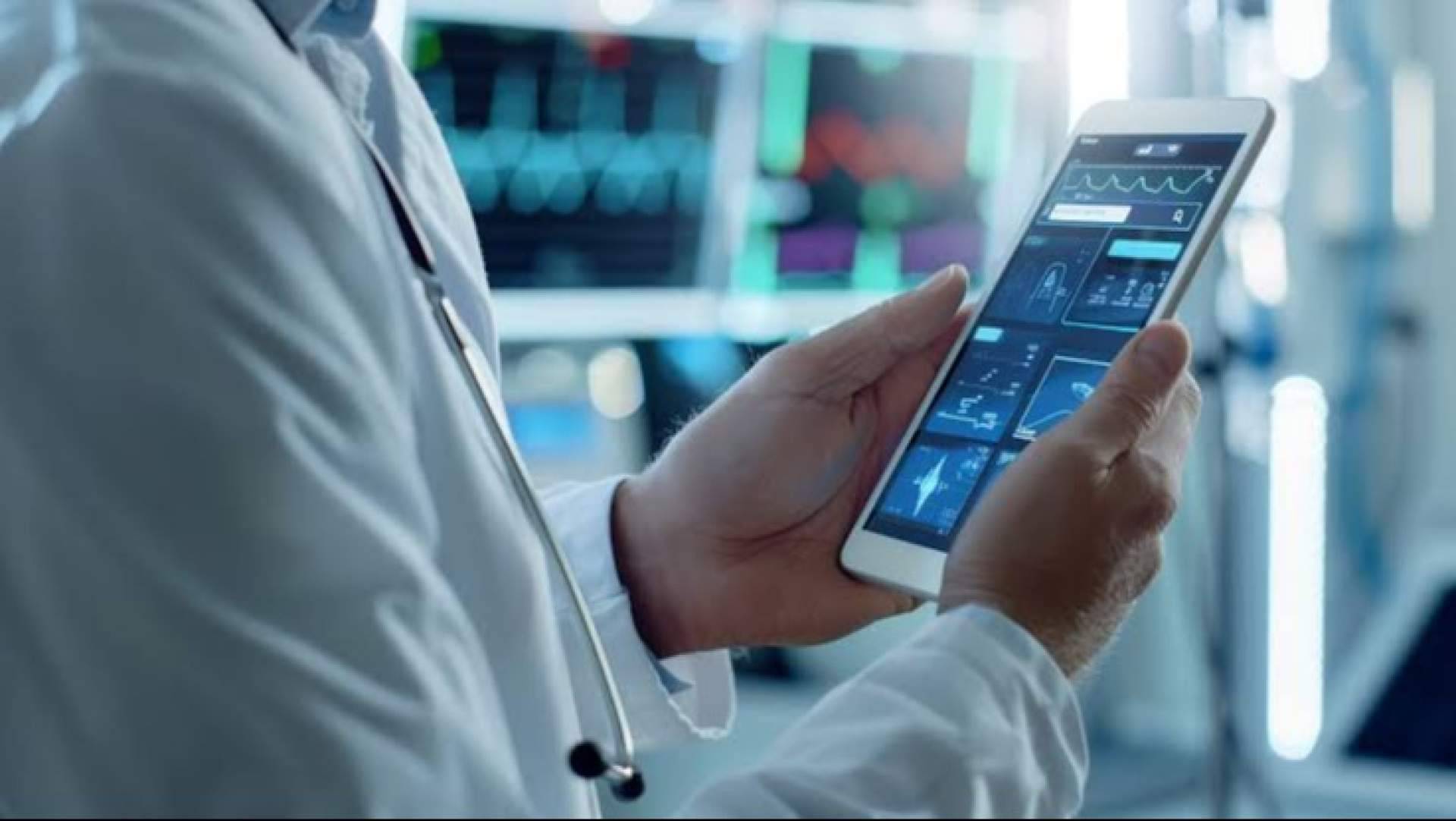 Reparar la pantalla del Samsung S24 Ultra en Madrid; cuándo merece la pena hacerlo