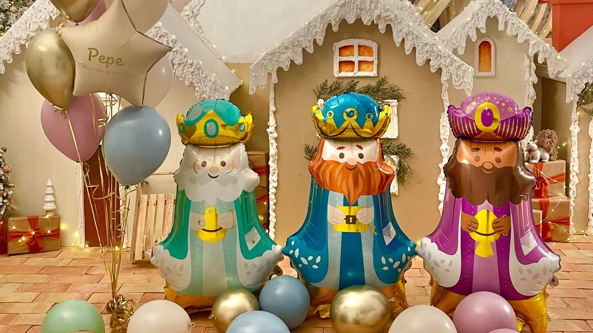 Elfo explosivo y globos de Reyes Magos, dos ideas para llenar de magia la Navidad