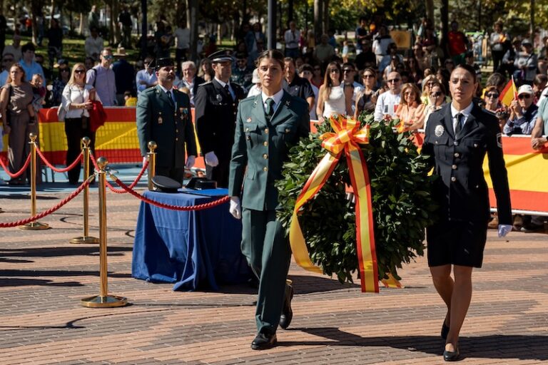 Anécdotas, fotos, presencias y ausencias en los actos en Majadahonda y Las Rozas del Día de la Hispanidad, homenaje a la Bandera, Guardia Civil y Virgen del Pilar
