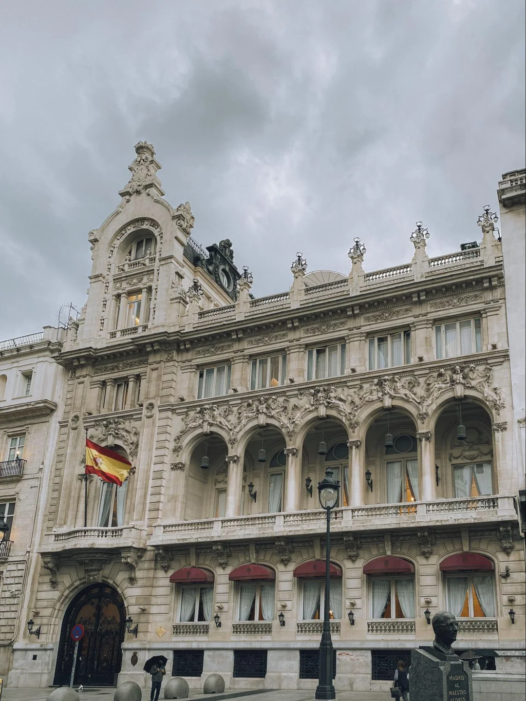 La cultura del azar en Madrid entre tradición regulación y entretenimiento La cultura del azar en Madrid entre tradición regulación y entretenimiento
